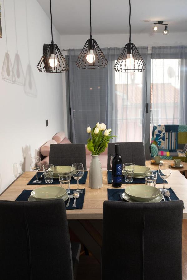 Apartment Moon โรวีน ภายนอก รูปภาพ