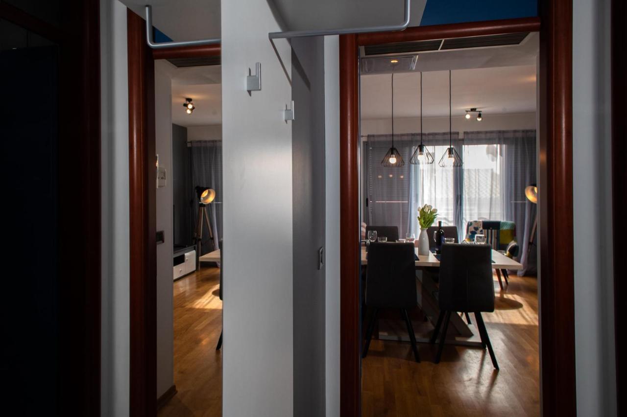 Apartment Moon โรวีน ภายนอก รูปภาพ